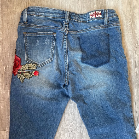 Embroidered Roses Denim - Picture 4 of 7